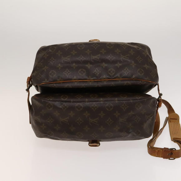 LOUIS VUITTON Monogram Saumur 35 Shoulder Bag M42254 LV Auth bs25771