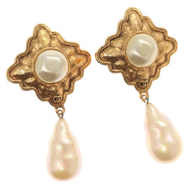 CHANEL Pearl Earring metal Gold CC Auth bs26024