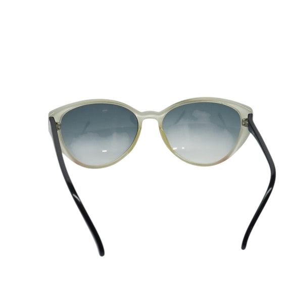 FENDI Sunglasses plastic White Auth bs26338