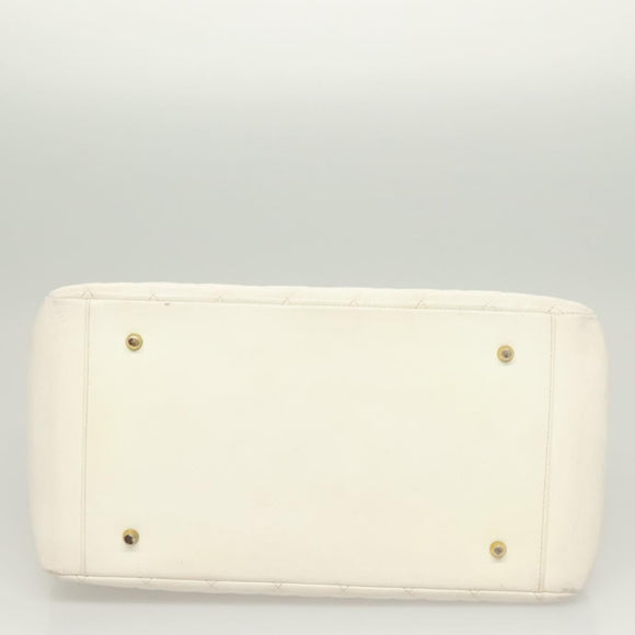 CHANEL Matelasse Chain Hand Bag Caviar Skin White Gold CC Auth bs26565