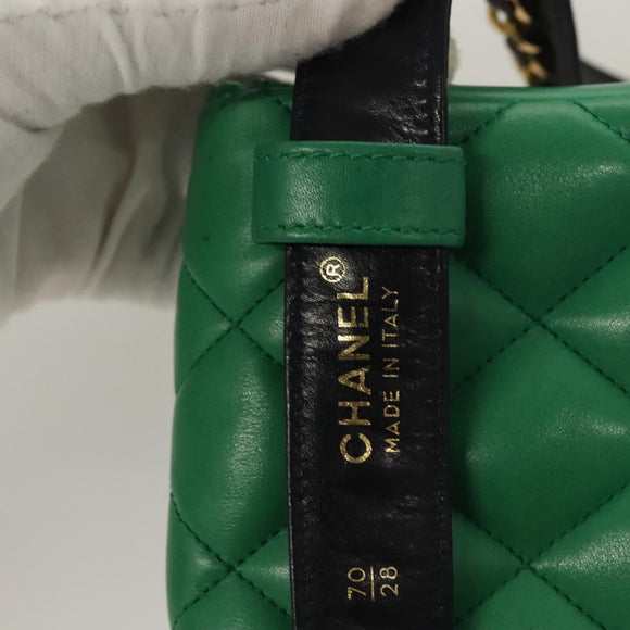 CHANEL Matelasse Waist bag Lamb Skin Red Gold Green CC Auth bs26866