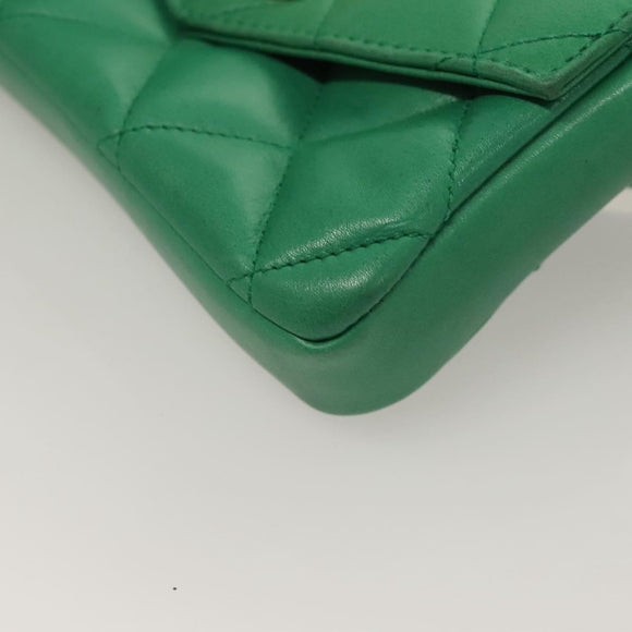 CHANEL Matelasse Waist bag Lamb Skin Red Gold Green CC Auth bs26866