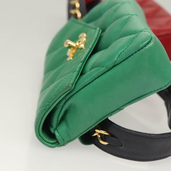 CHANEL Matelasse Waist bag Lamb Skin Red Gold Green CC Auth bs26866