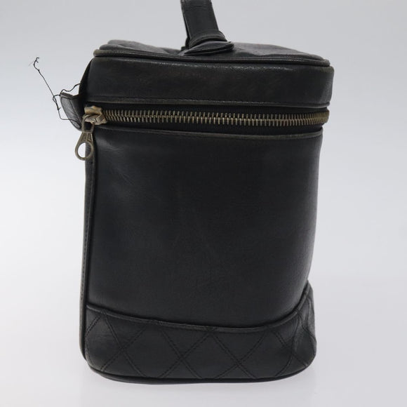 CHANEL Vanity Pouch Lamb Skin Black Gold CC Auth bs26985