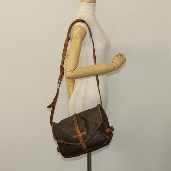 LOUIS VUITTON Monogram Saumur 30 Shoulder Bag M42256 LV Auth bs28187