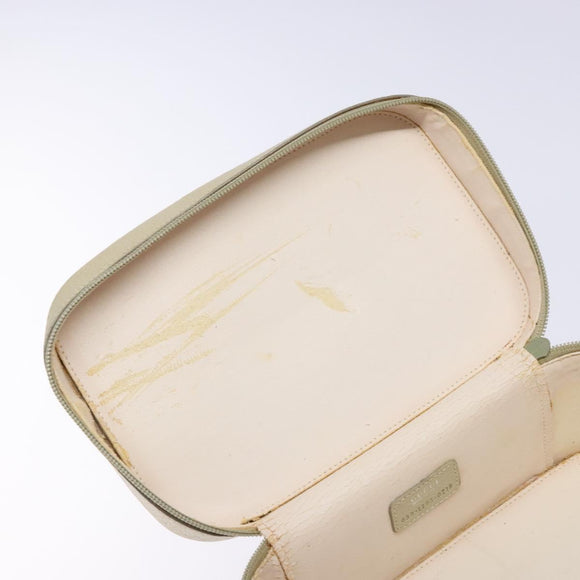 GUCCI Vanity Pouch Leather White Silver 039 1705 0710 Auth bs28454