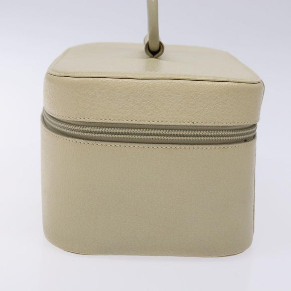GUCCI Vanity Pouch Leather White Silver 039 1705 0710 Auth bs28454