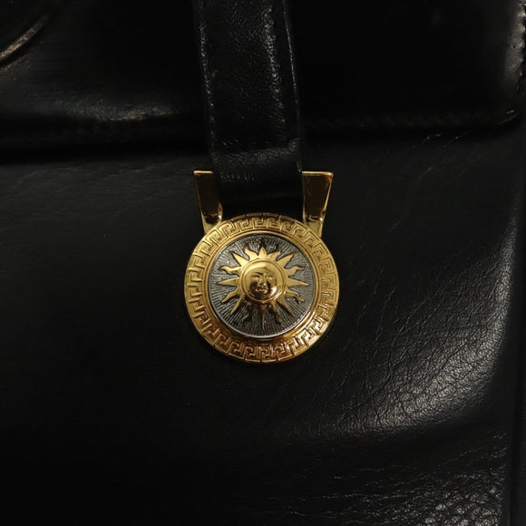 Gianni Versace Shoulder Bag Leather Black Gold Auth bs28537