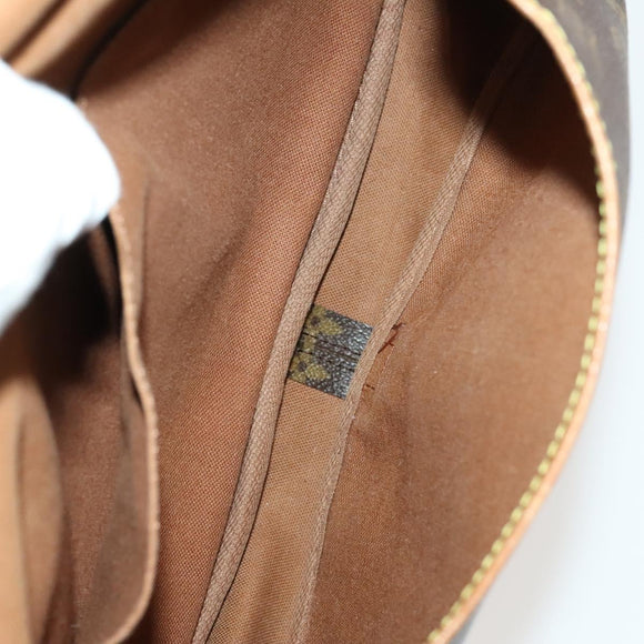 LOUIS VUITTON Monogram Saumur 30 Shoulder Bag M42256 LV Auth bs28820