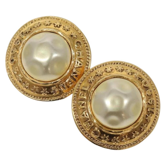 CHANEL Earring metal Gold CC Auth bs29160
