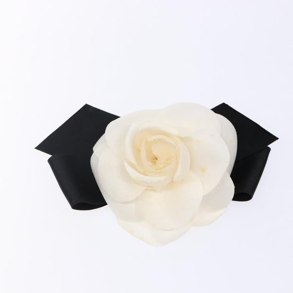CHANEL Camelia Brooch Nylon White CC Auth bs29161