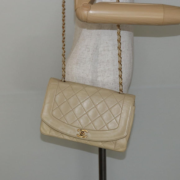 CHANEL Matelasse Chain Diana Shoulder Bag Lamb Skin Beige Gold CC Auth bs29451