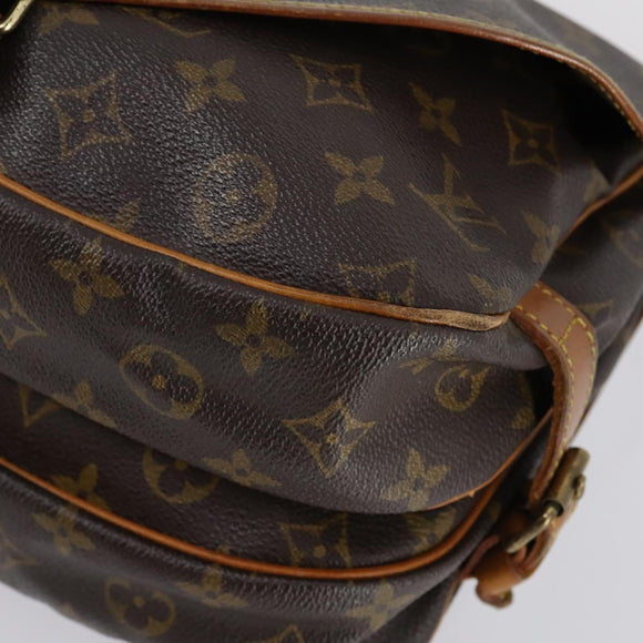 LOUIS VUITTON Monogram Saumur 30 Shoulder Bag M42256 LV Auth bs29516