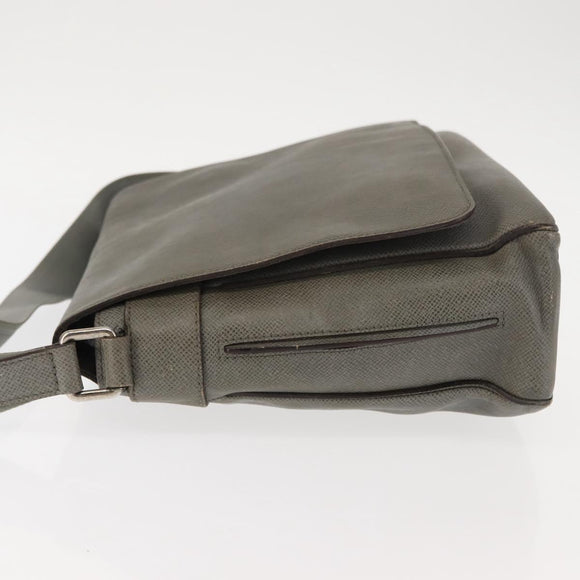 LOUIS VUITTON Taiga Leather Roman GM Shoulder Bag Gracie M32626 LV Auth bs29523