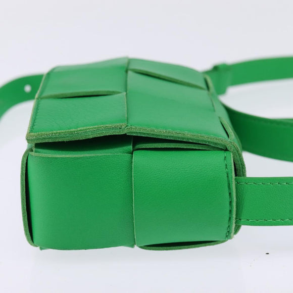 BOTTEGA VENETA MAXI INTRECCIATO candy Cassette Bag Leather Green Auth bs29580