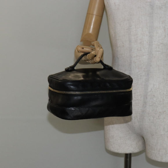 CHANEL Matelasse Vanity Pouch Lamb Skin Black Gold CC Auth bs29827