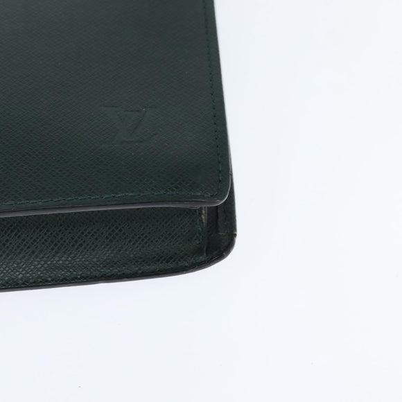 LOUIS VUITTON Taiga ServietteKourad Business Bag Epicea T16786 LV Auth bs30113