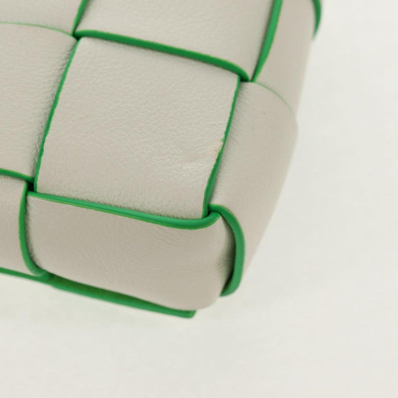 BOTTEGA VENETA MAXI INTRECCIATO Cassette Bag Leather White Green Auth bs30121A