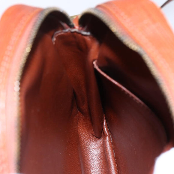 LOUIS VUITTON Epi Danube Shoulder Bag Brown M51694 LV Auth bs30146