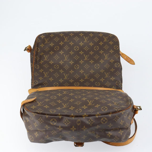 LOUIS VUITTON Monogram Saumur 35 Shoulder Bag M42254 LV Auth bs30448