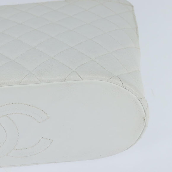 CHANEL Matelasse Tote Bag Caviar Skin White CC Auth bs30478