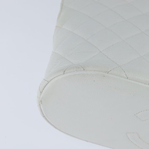 CHANEL Matelasse Tote Bag Caviar Skin White CC Auth bs30478