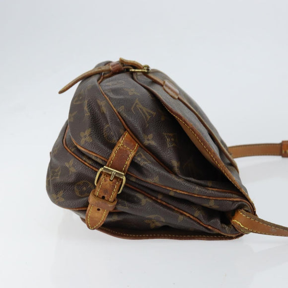 LOUIS VUITTON Monogram Saumur 30 Shoulder Bag M42256 LV Auth bs30834