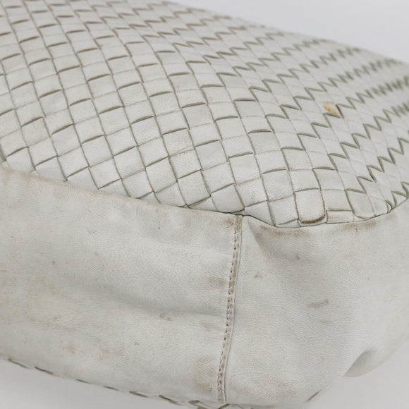 BOTTEGA VENETA INTRECCIATO Shoulder Bag Leather White Silver Auth bs30958