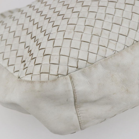 BOTTEGA VENETA INTRECCIATO Shoulder Bag Leather White Silver Auth bs30958
