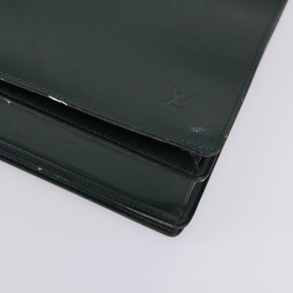 LOUIS VUITTON Taiga Pilot Case Ural Business Tasche Epicea M30024 LV Auth bs31099