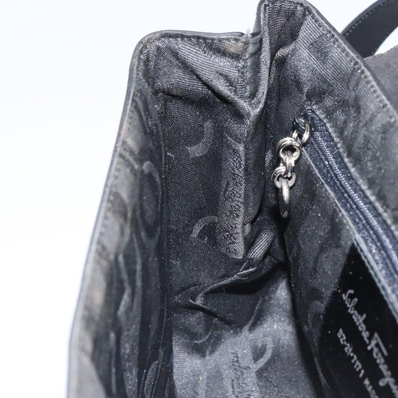 Salvatore Ferragamo Vala Shoulder Bag Patent leather Black Silver Auth bs31352