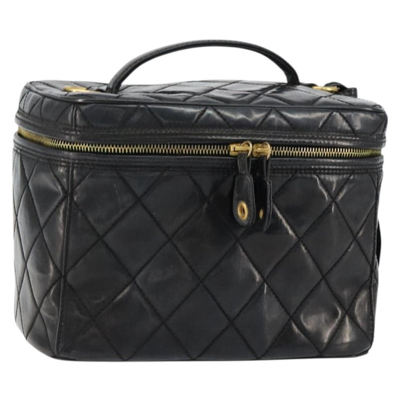 CHANEL Matelasse Vanity Pouch Enamel Black Gold CC Auth bs31398