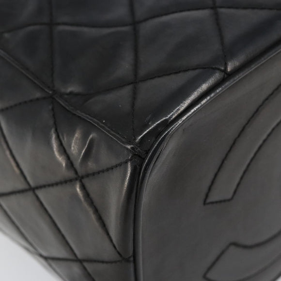 CHANEL Matelasse Vanity Pouch Enamel Black Gold CC Auth bs31398