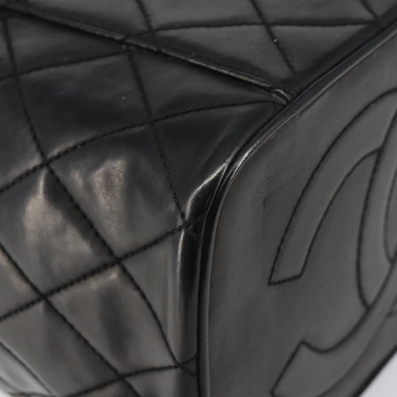 CHANEL Matelasse Vanity Pouch Enamel Black Gold CC Auth bs31398