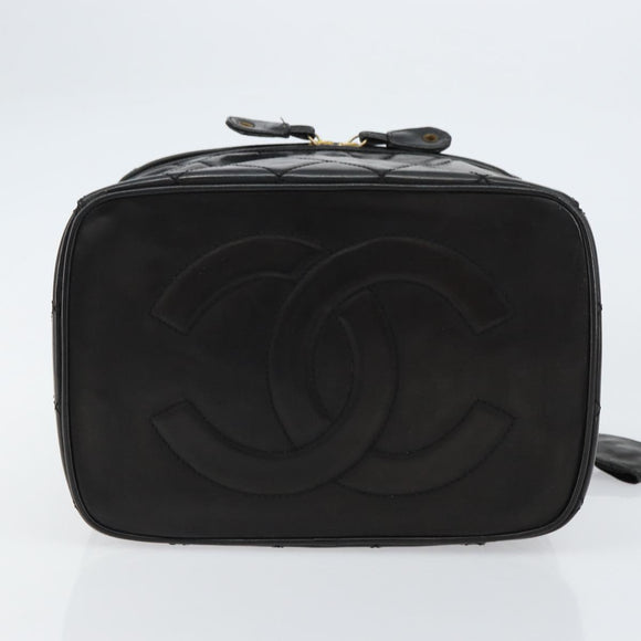CHANEL Matelasse Vanity Pouch Enamel Black Gold CC Auth bs31398