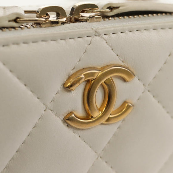 CHANEL Matelasse Chain Shoulder Bag Lamb Skin White Gold CC Auth bs31458SAV