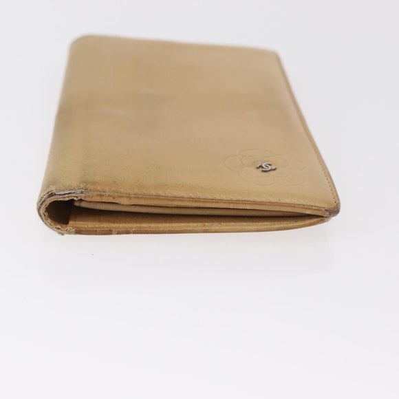CHANEL Camelia Wallet Leather Beige CC Auth bs31581