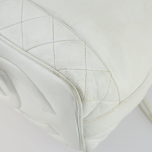 CHANEL Chain Shoulder Bag Leather White Gold CC Auth bs31633