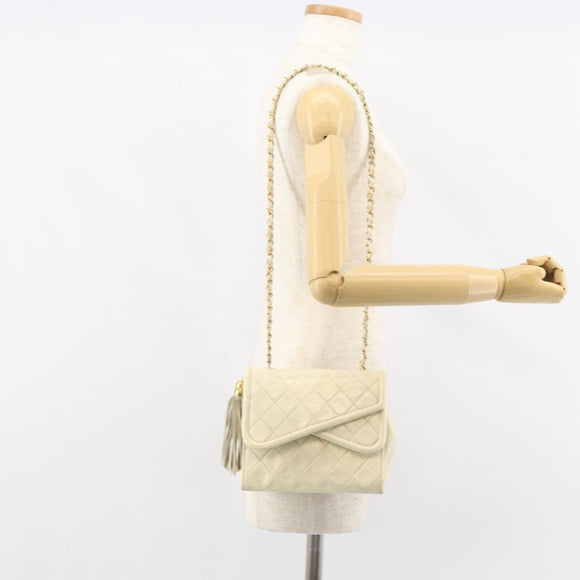 CHANEL Matelasse Chain Shoulder Bag Lamb Skin White Gold CC Auth bs31806