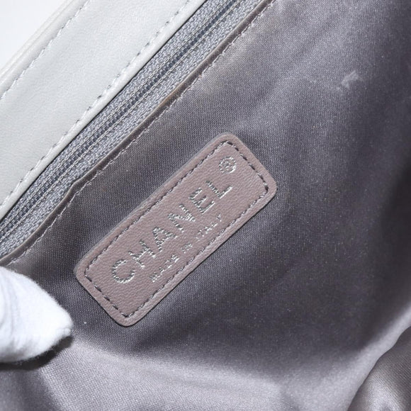 CHANEL Lammleder Kette Umhängetasche Grau Silber CC Auth bs32040