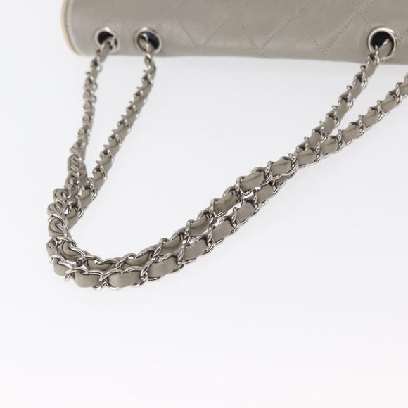 CHANEL Lammleder Kette Umhängetasche Grau Silber CC Auth bs32040