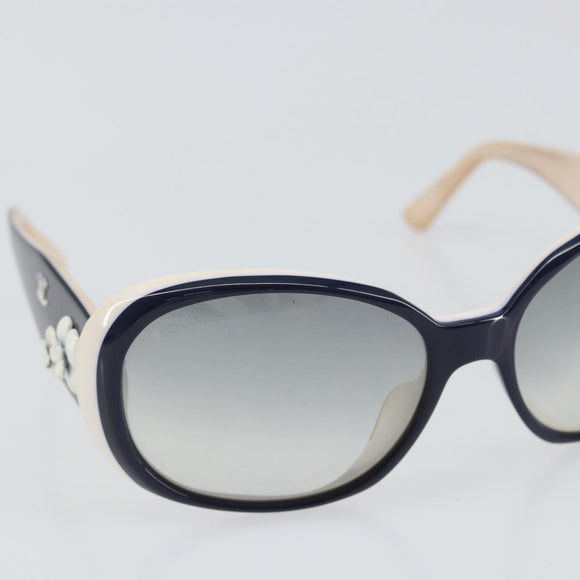 CHANEL Sunglasses plastic White CC Auth bs32159