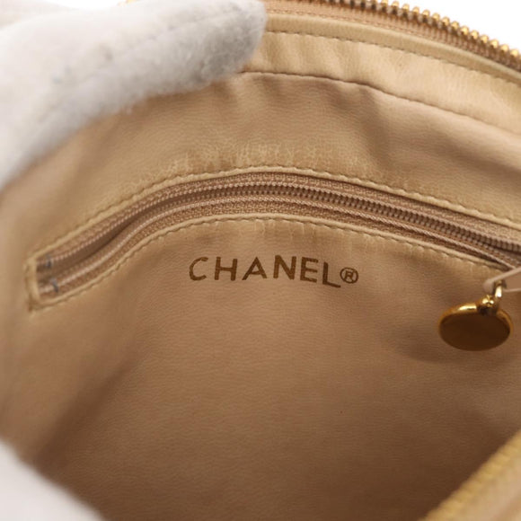 CHANEL Matelassé Bauchtasche Canvas Beige Gold CC Auth bs32356