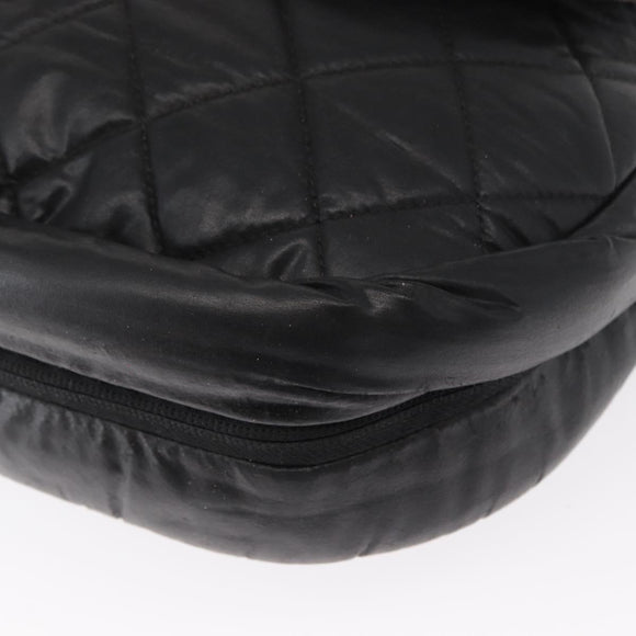 CHANEL Matelasse Schoudertas Nylon Zwart Zilver CC Auth bs32463