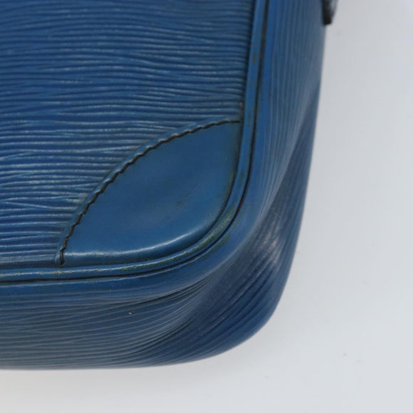 LOUIS VUITTON Epi Danube Shoulder Bag Blue M45635 LV Auth bs32615