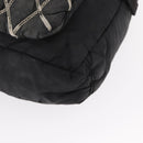 CHANEL Umhängetasche Nylon Schwarz CC Auth bs32635-9