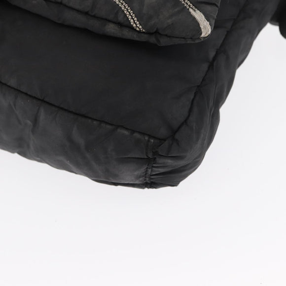 CHANEL Umhängetasche Nylon Schwarz CC Auth bs32635