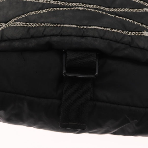 CHANEL Umhängetasche Nylon Schwarz CC Auth bs32635