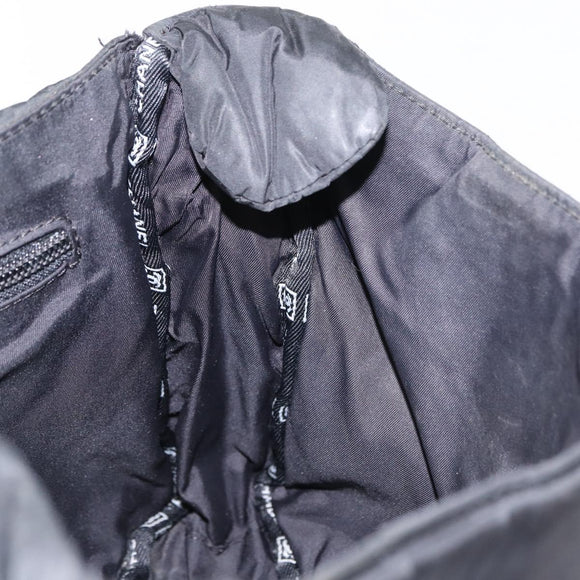 CHANEL Umhängetasche Nylon Schwarz CC Auth bs32635