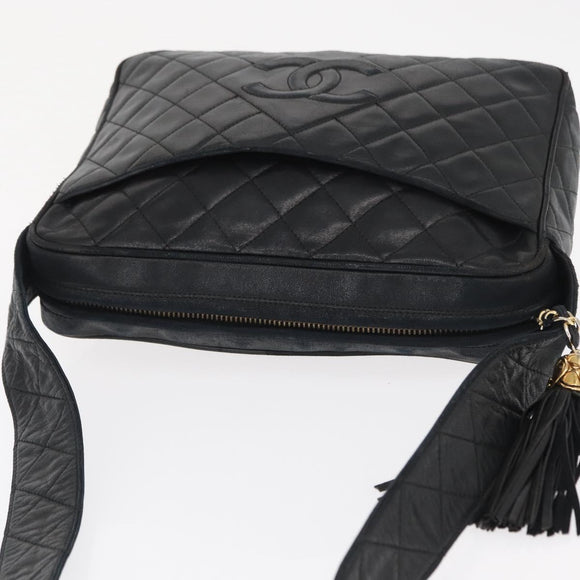 CHANEL Matelasse Shoulder Bag Lamb Skin Black Gold CC Auth bs32685